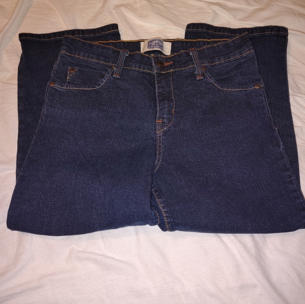 NWOT Levi's Signature Capri Jeans